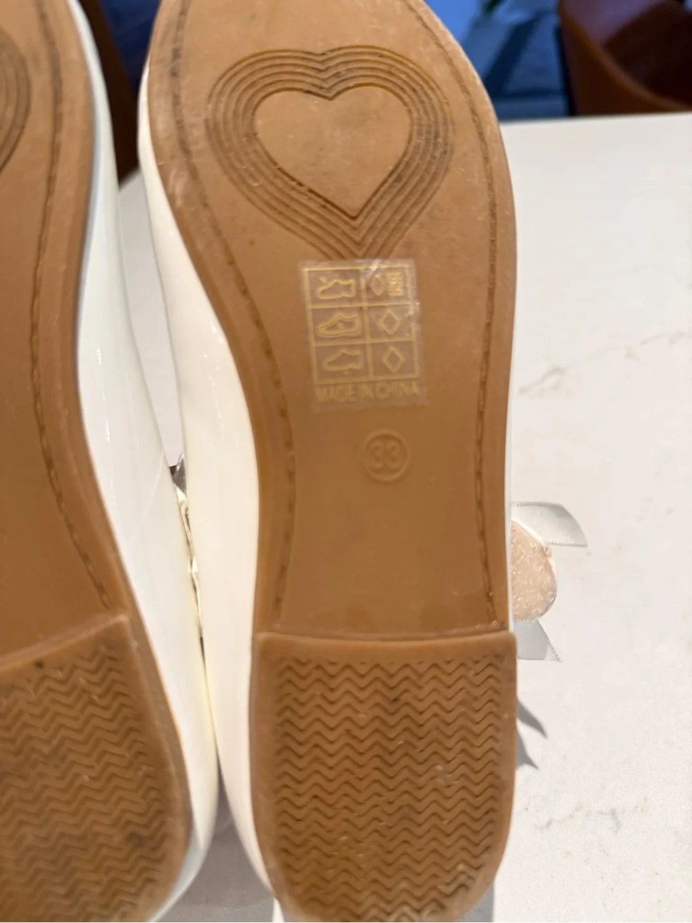 Tulleen Girls' White Patent Mary Jane Shoes with Lace Strap
